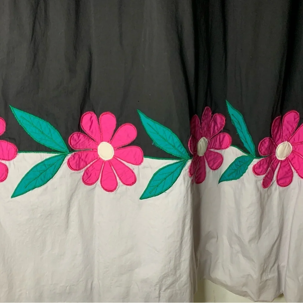 Vintage Handmade Pleated Floral House Dress/ Muumuu​ - Picture 13 of 14